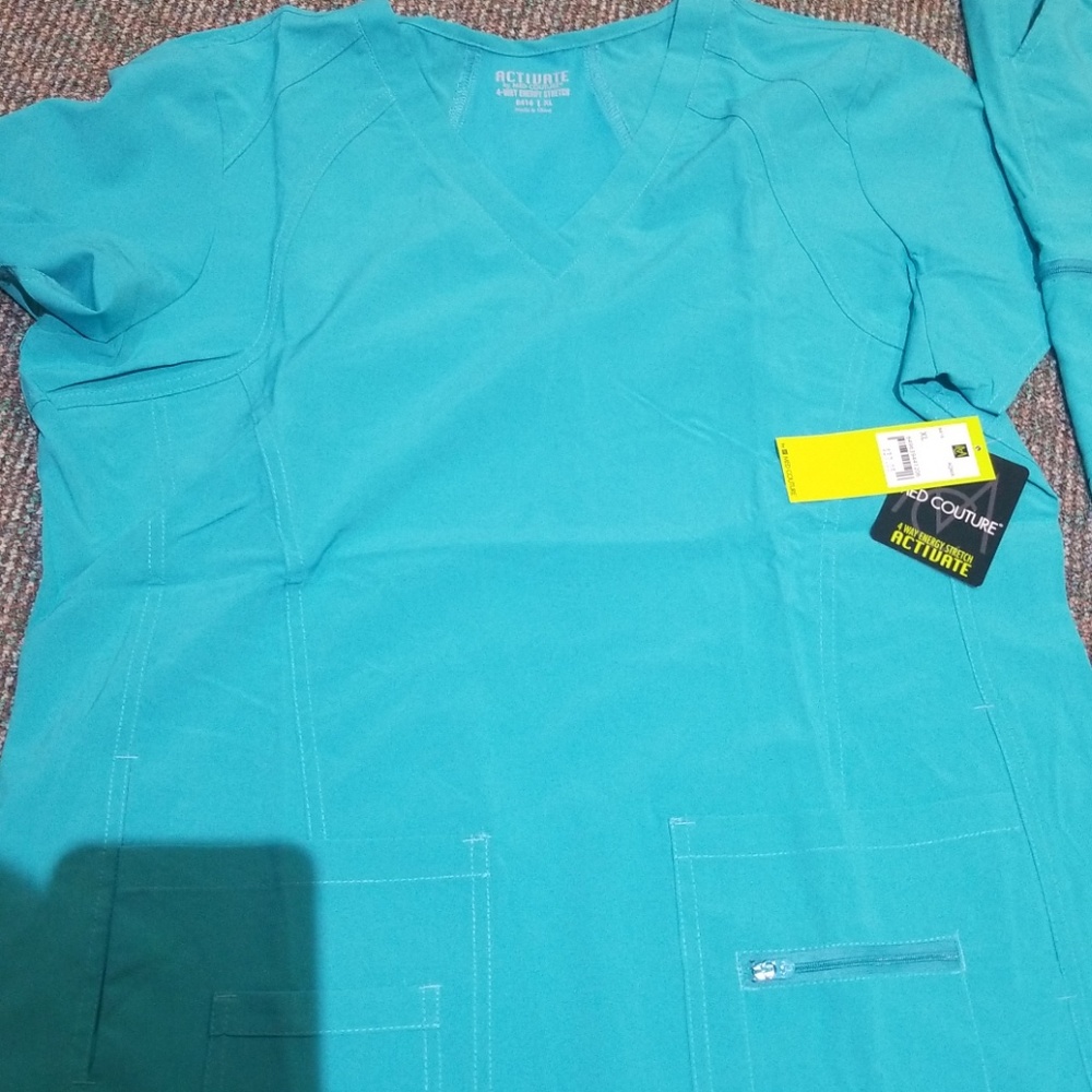 Scrub Set Med Couture NWT XL